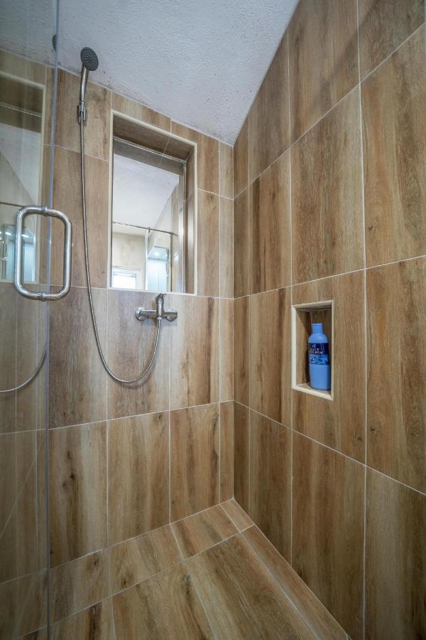 Apartman Anja Risan Luaran gambar